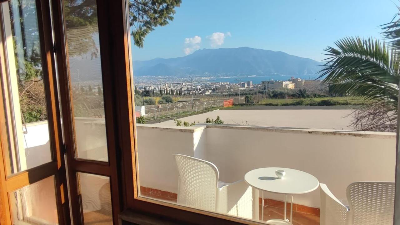 B&B Il Giardino Di Villa Anna Trecase Exteriör bild