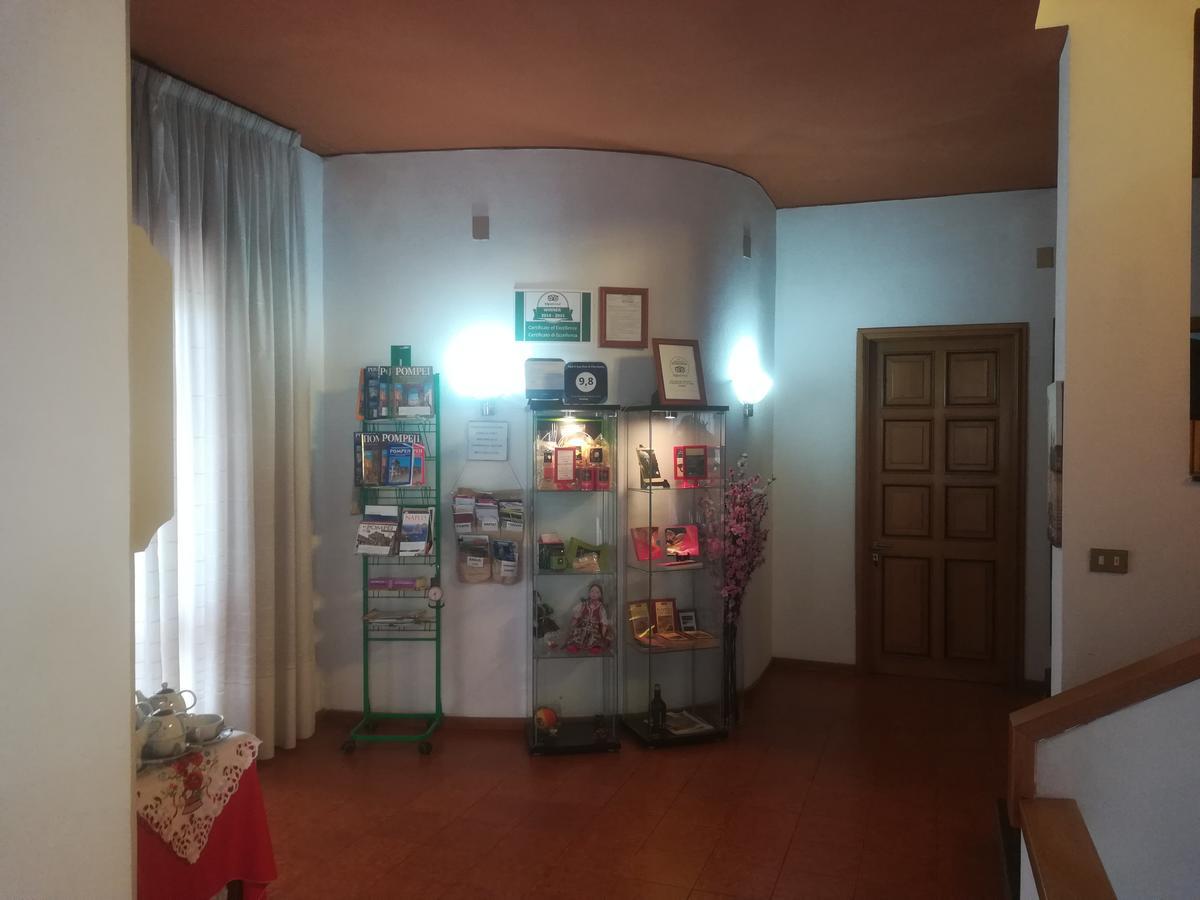B&B Il Giardino Di Villa Anna Trecase Exteriör bild